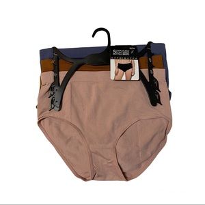 New ATTRIBUTES Women’s 3 Seamless 4-way Stretch Full Briefs Size S